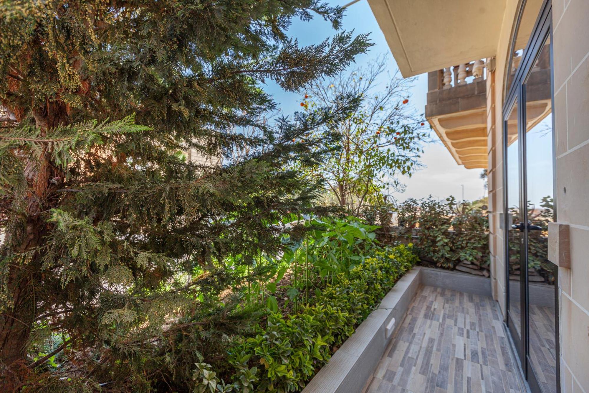 Modern & Lovely Studio - Prime Location سانت جوليان المظهر الخارجي الصورة